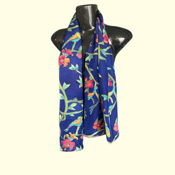 A Royal blue that is bound to make heads turn! - Image 2